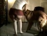 Ho with huge ass wants love from her dog